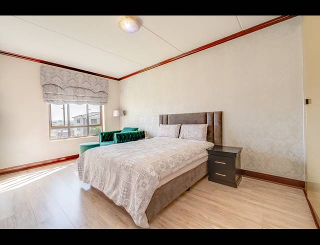 2 BEDROOM APARTMENT FOR SALE IN MAROELADAL